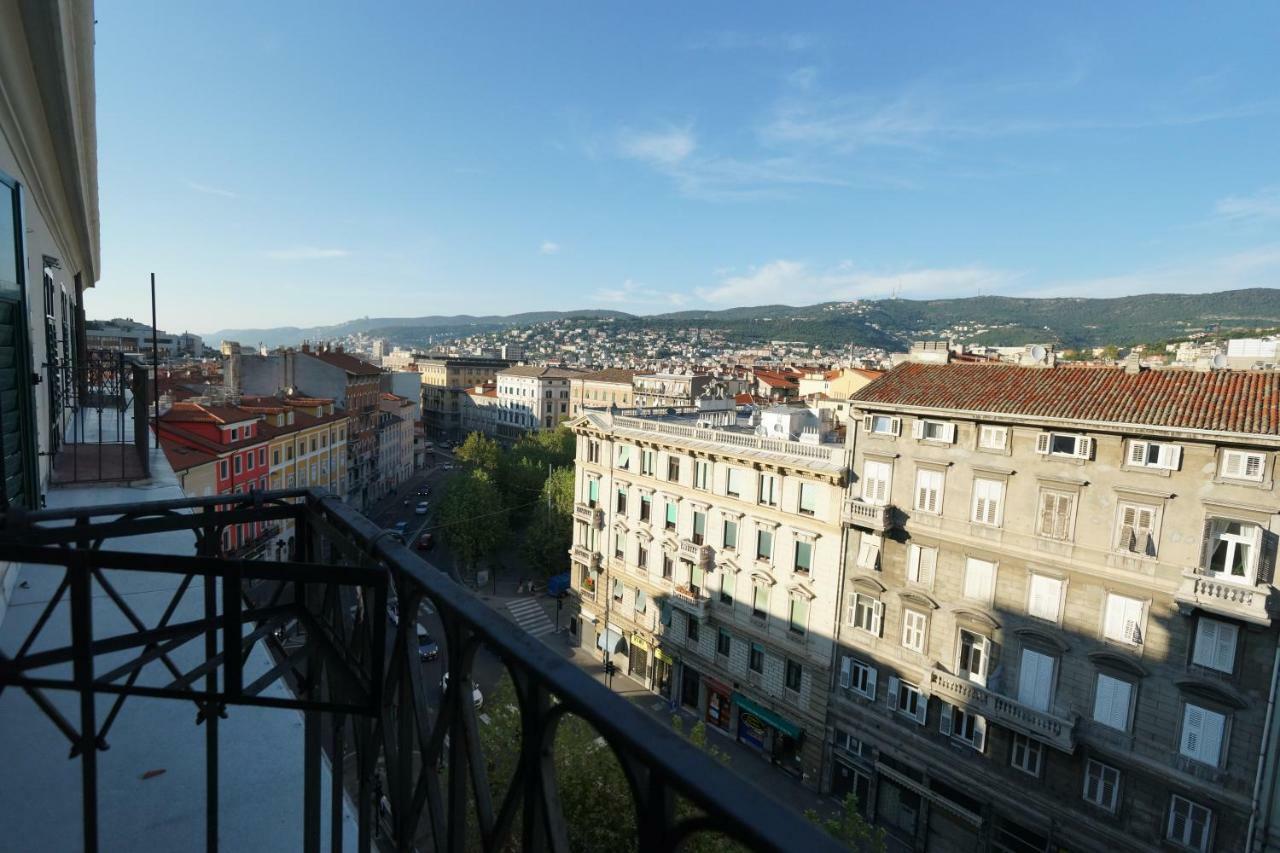 Garibaldino Rooms Trieste Luaran gambar