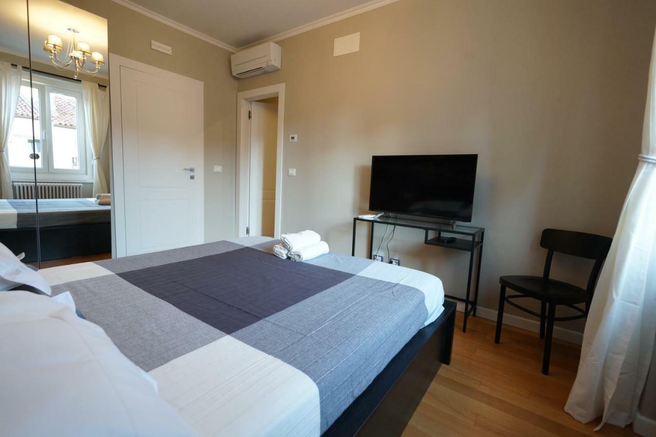Garibaldino Rooms Trieste Luaran gambar